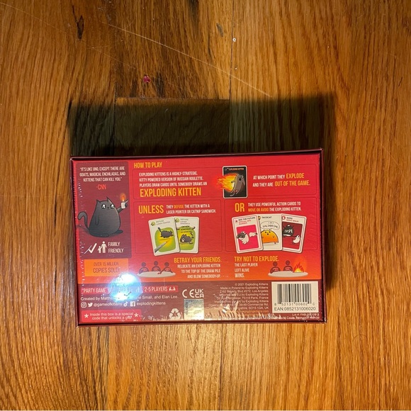 NWT EXPLODING KITTENS CARD GAME - Picture 5 of 7